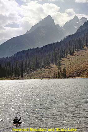 Teewinot Mountain across String Lake, WY, USA