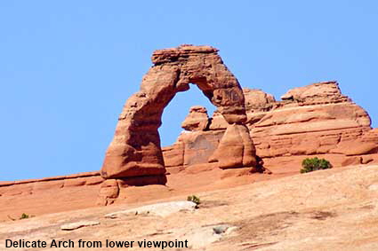 Delicate Arch from lower viewpoint, Arches National Park, UT, USA Delicate Arch from lower viewpoint, Arches National Park, UT, USA
